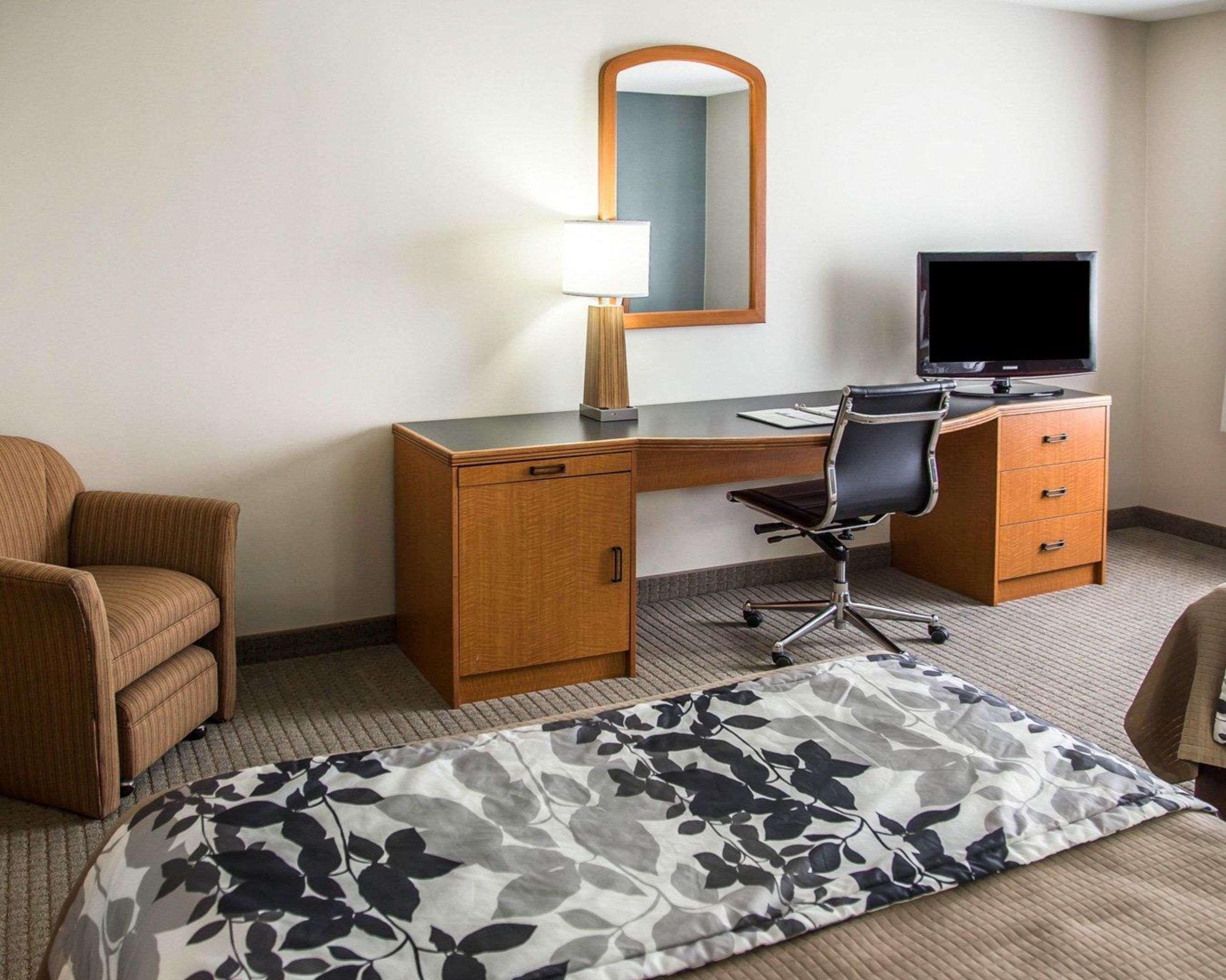 Sleep Inn & Suites Davenport - Quad Cities Exteriör bild