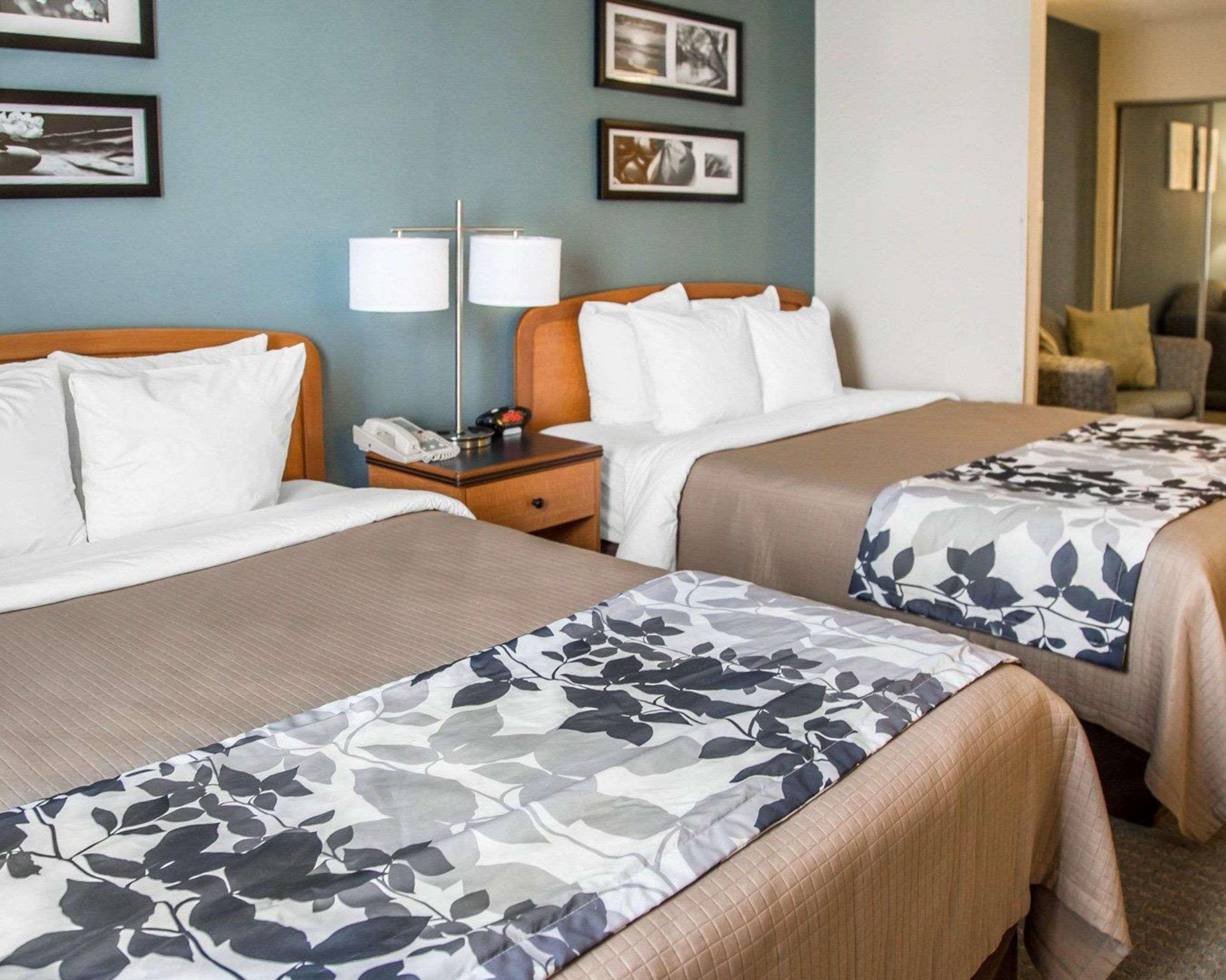 Sleep Inn & Suites Davenport - Quad Cities Exteriör bild