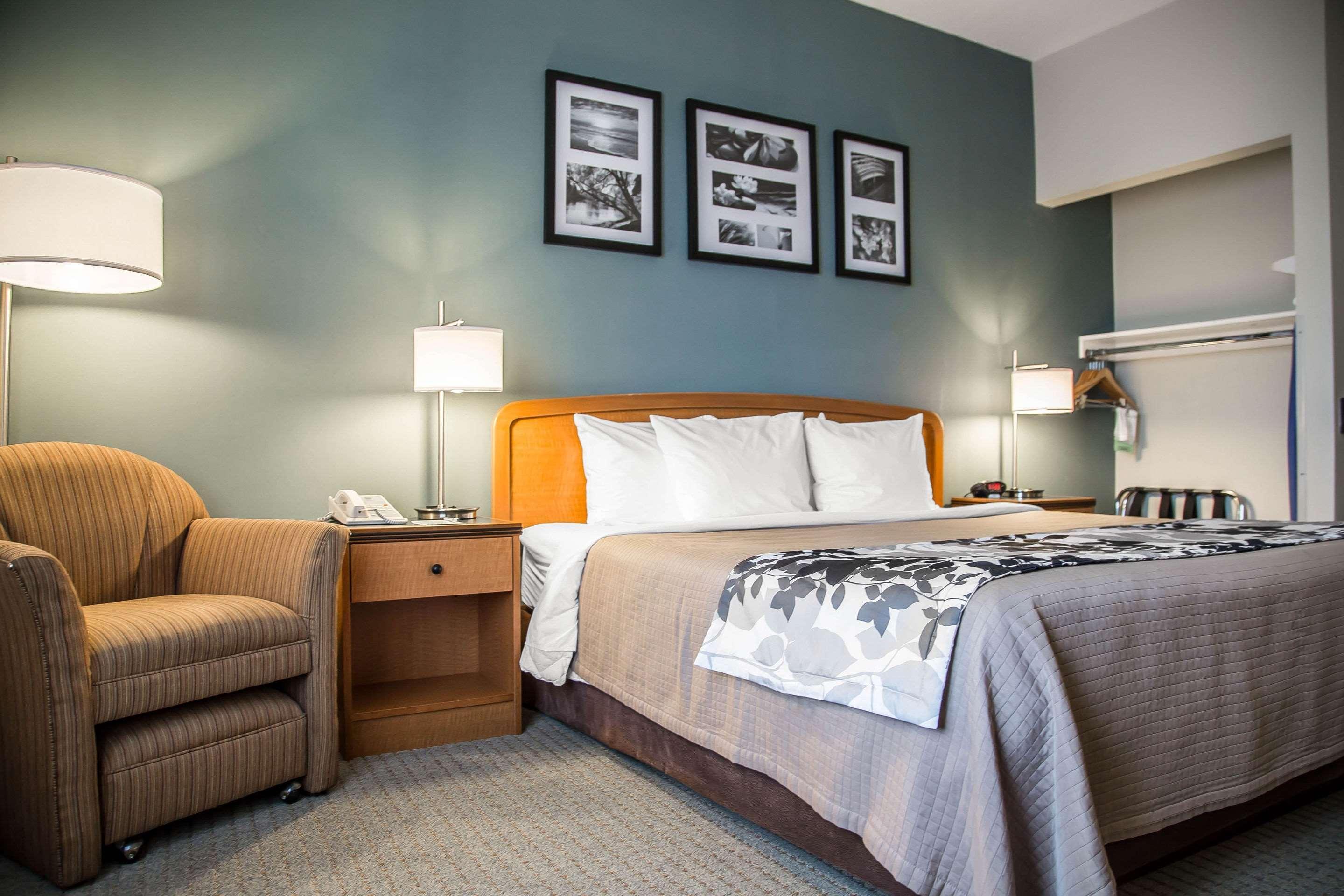 Sleep Inn & Suites Davenport - Quad Cities Exteriör bild